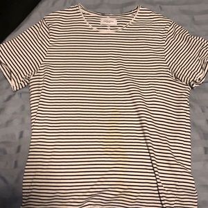 Medium ovadia and sons t shirt